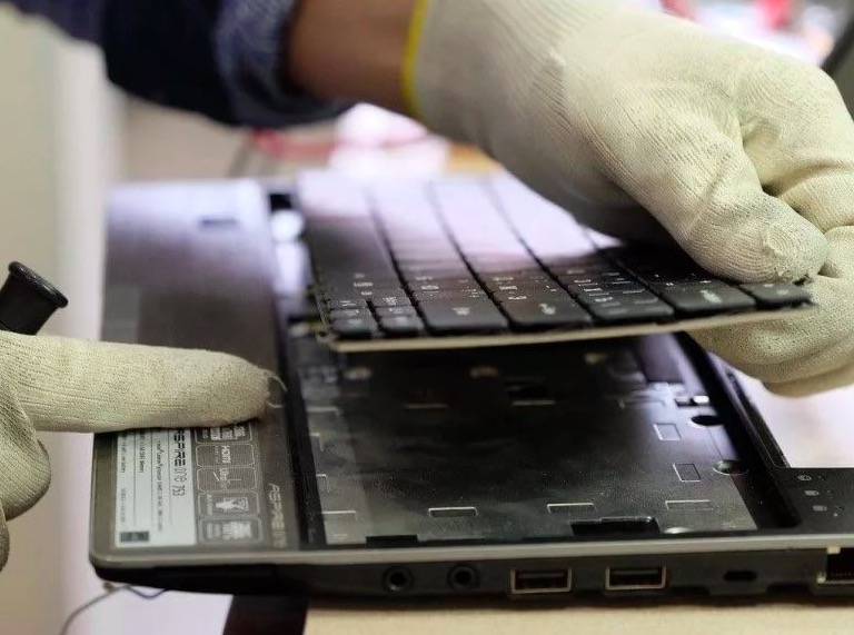 Ремонт клавиатуры ноутбука Проспект Славы метро Спб